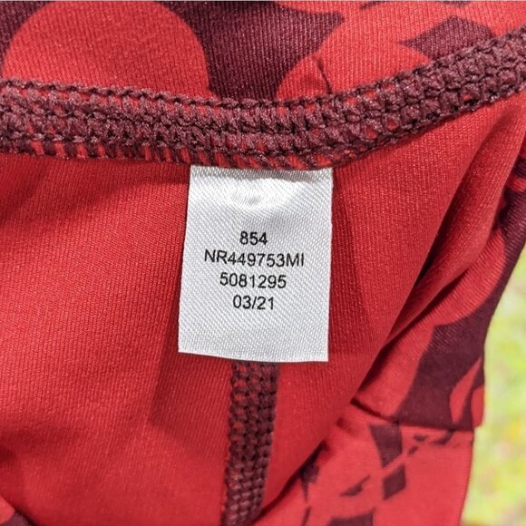 New Zella | Studio Lite Flex High Waist 7/8 Leggings Burgundy Camo - Picture 7 of 7